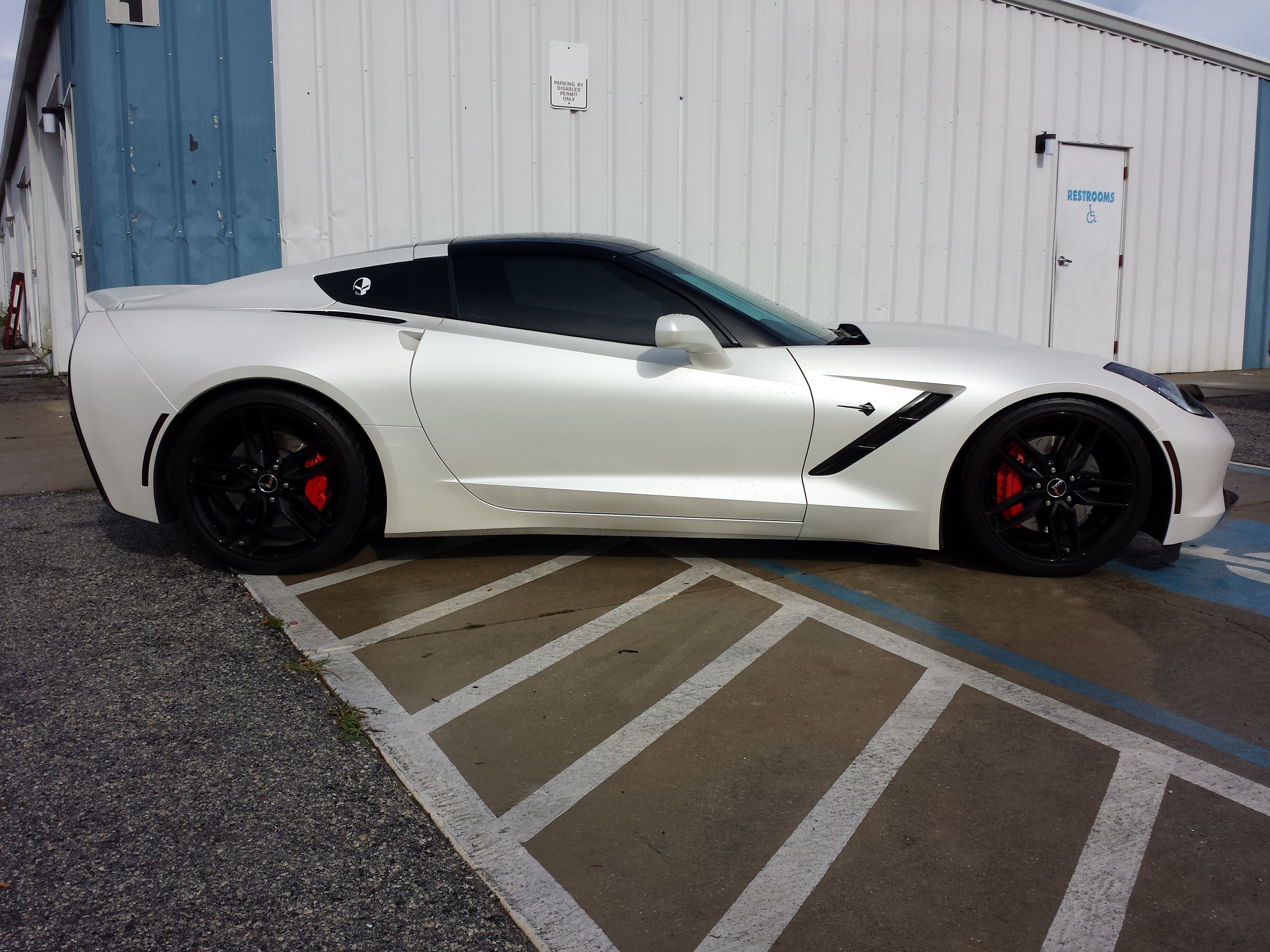 c7-vette.jpg c7-vette.jpg